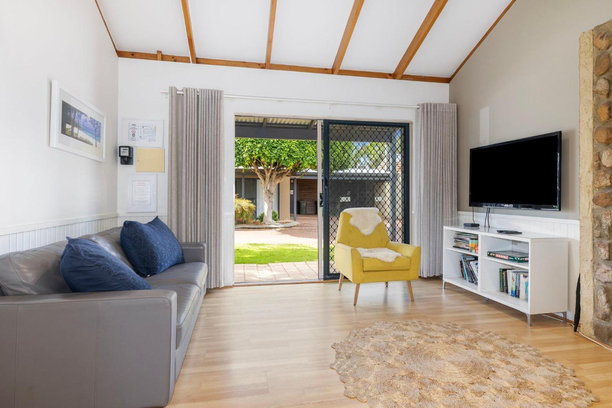 Bay Village Resort דנסבורו מראה חיצוני תמונה