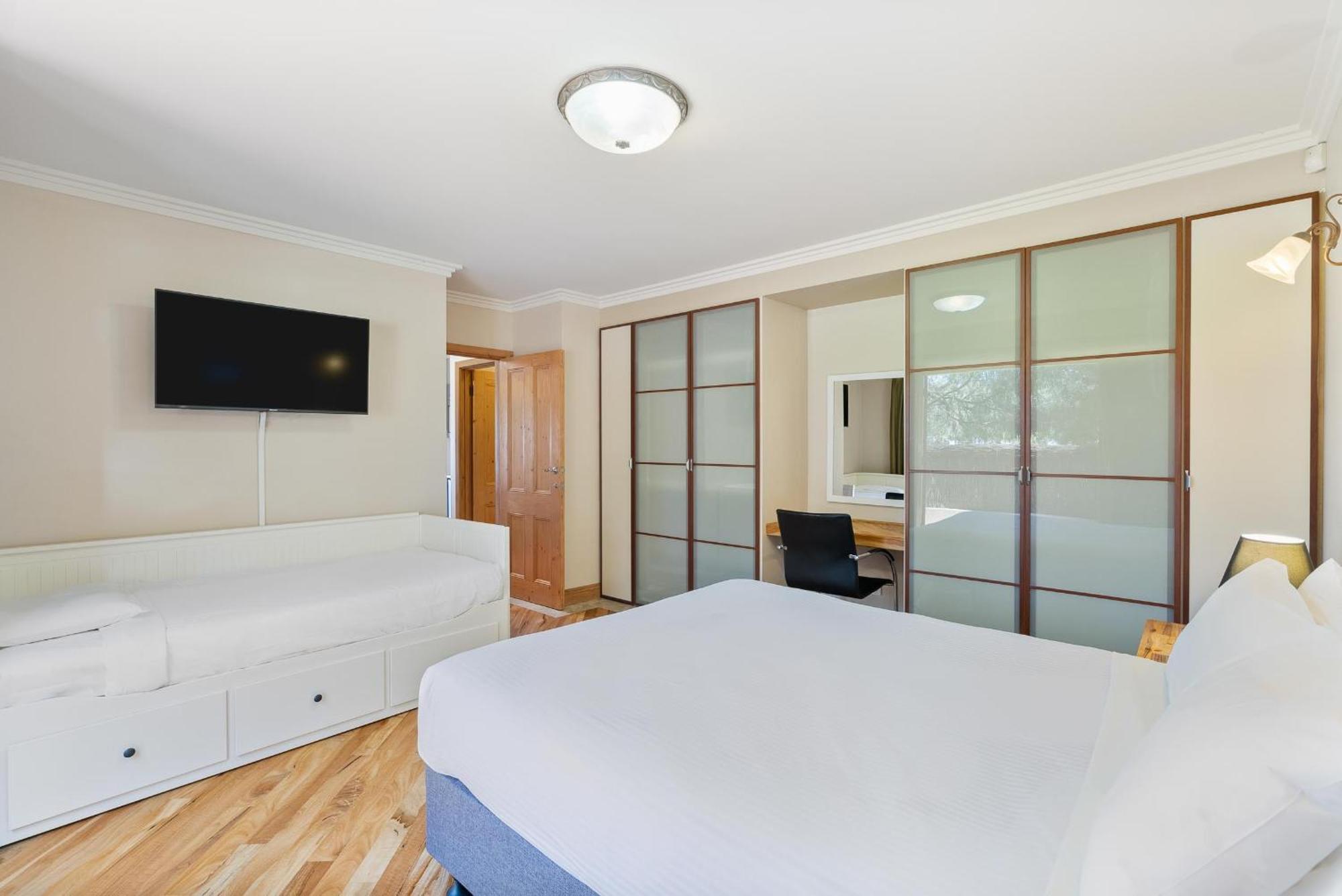Bay Village Resort דנסבורו מראה חיצוני תמונה
